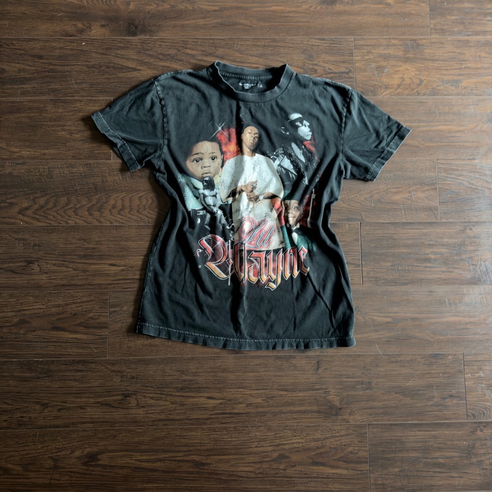 Abercrombie & Fitch Black Graphic T-Shirt